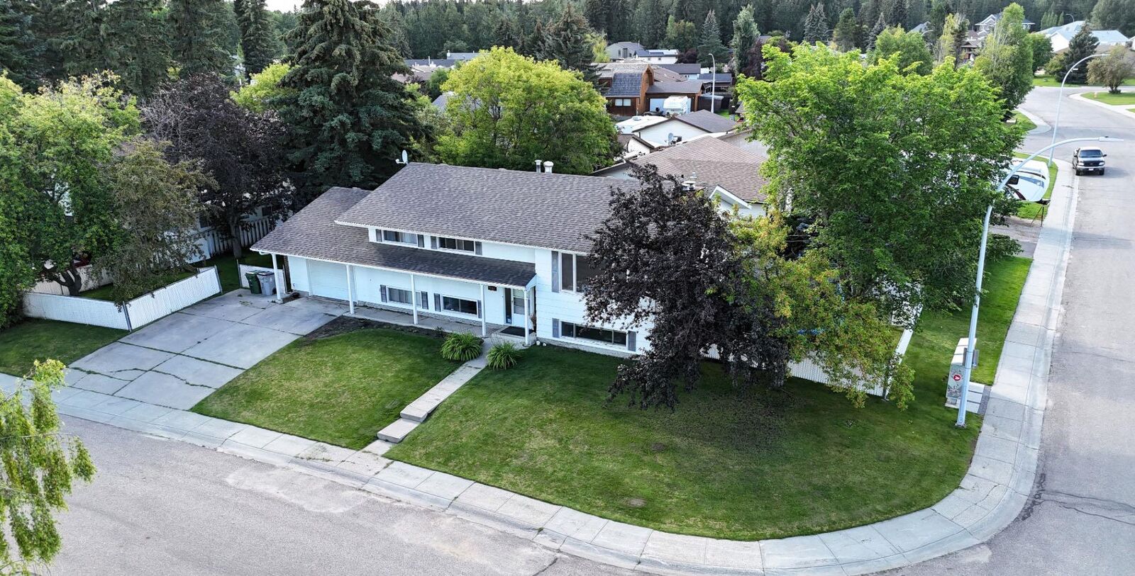 Property Photo: 5301 15 Ave AB T7E 1H2