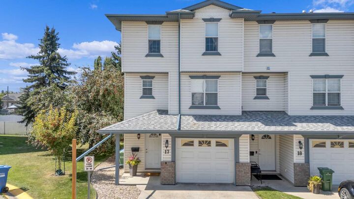 Property Photo: 17 Kerry Wood Mews AB T4N 7B8