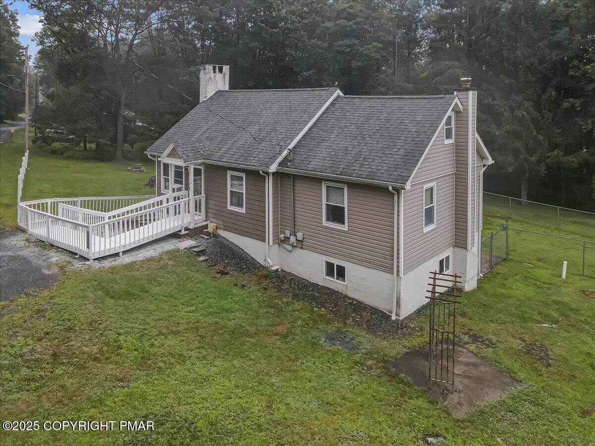 Property Photo: 9338 Sherwood Drive PA 18058