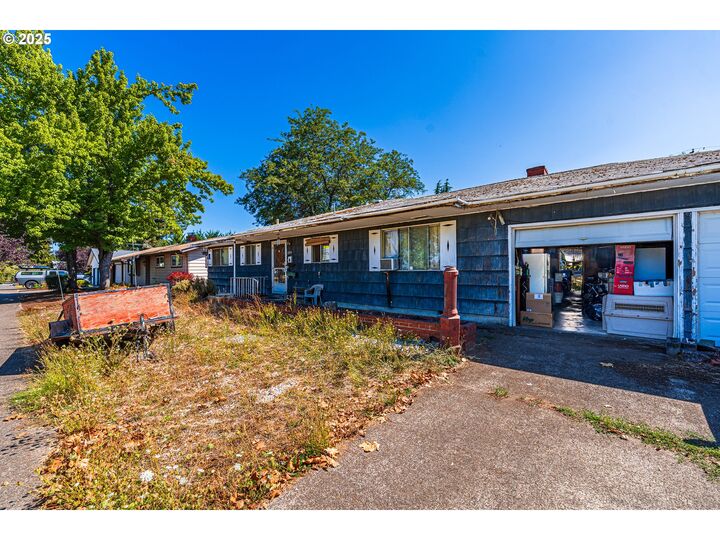 Property Photo:  2255 Polk St  OR 97405 