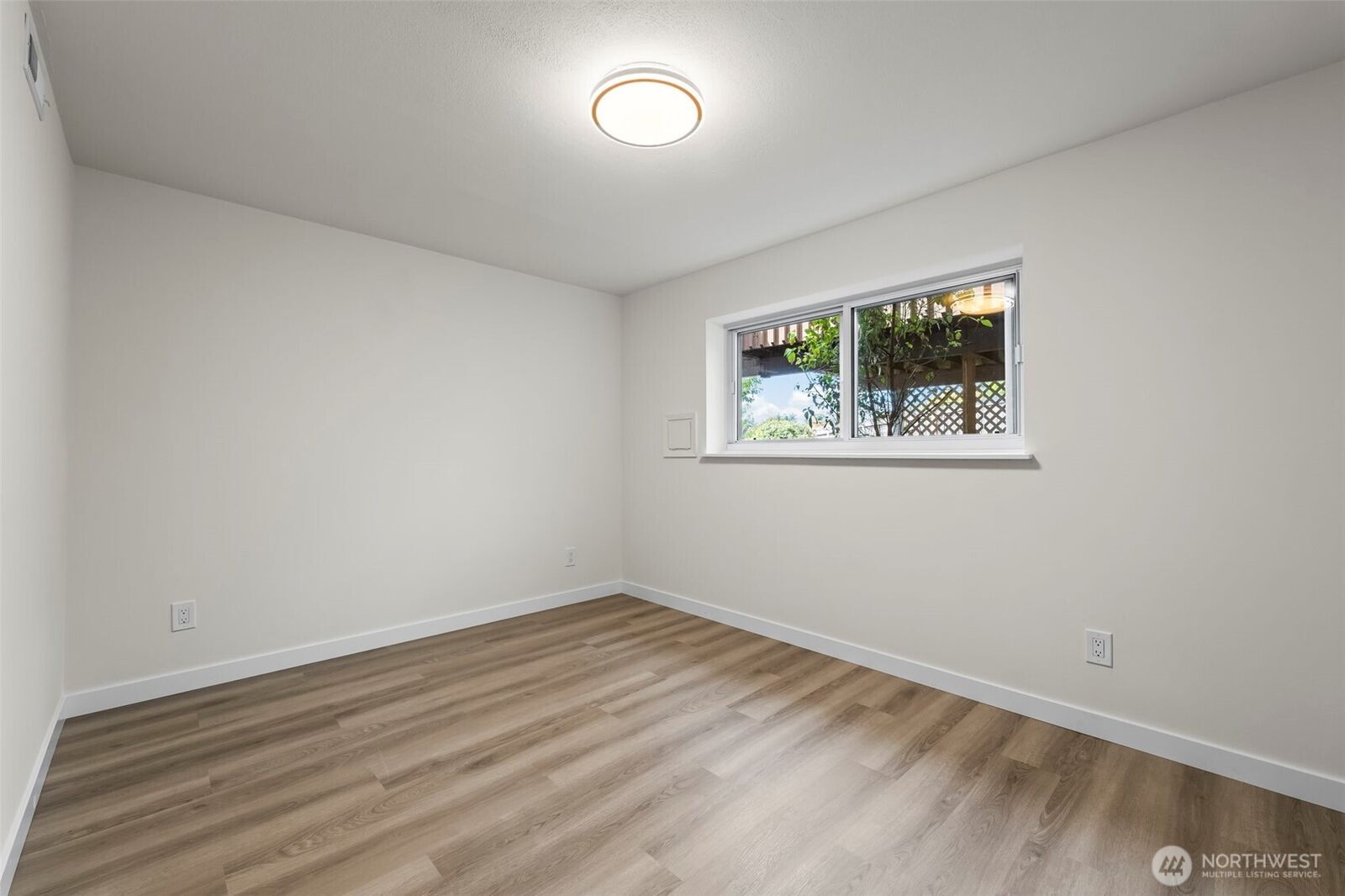 Property Photo:  1014 S 234th Place  WA 98198 