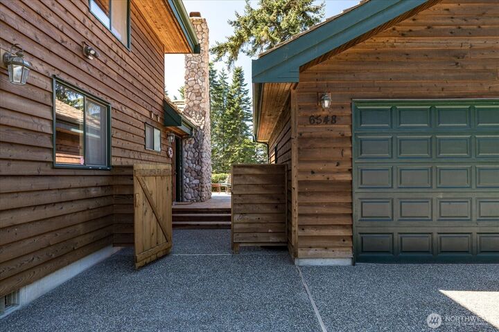 Property Photo: 6548 S Admiralty Way WA 98249