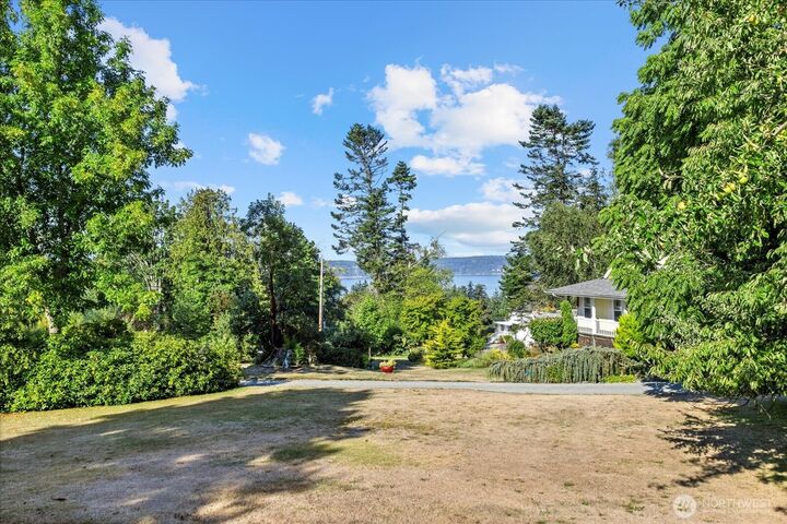 Property Photo: 290 Parkside Drive WA 98282