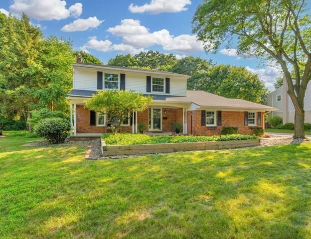 Property Photo:  3729 Boulder Drive  MI 48084 