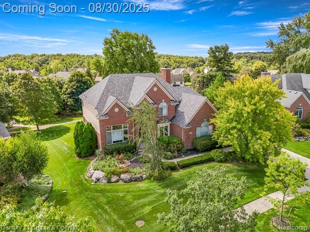 Property Photo: 44067 Greenview Lane MI 48168