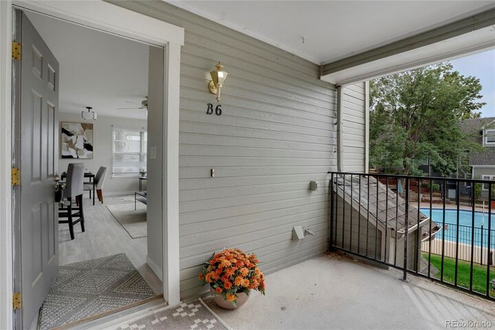 Property Photo: 6702 S Ivy Way B6 CO 80112
