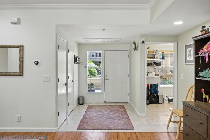 Property Photo:  268 Bluebonnet Lane 124  CA 95066 