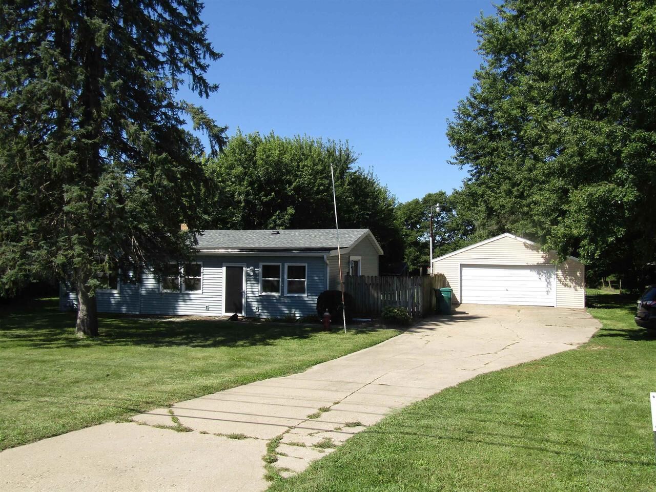 Property Photo:  5910 South County Rd D Road  WI 53511 