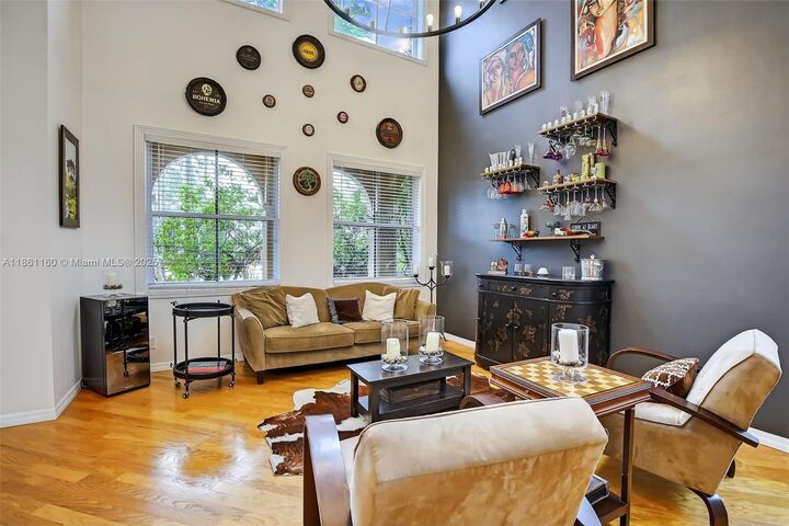 Property Photo: 3989 Pinewood Ln FL 33331