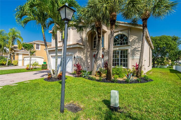 Property Photo: 13301 SW 45th Dr FL 33027
