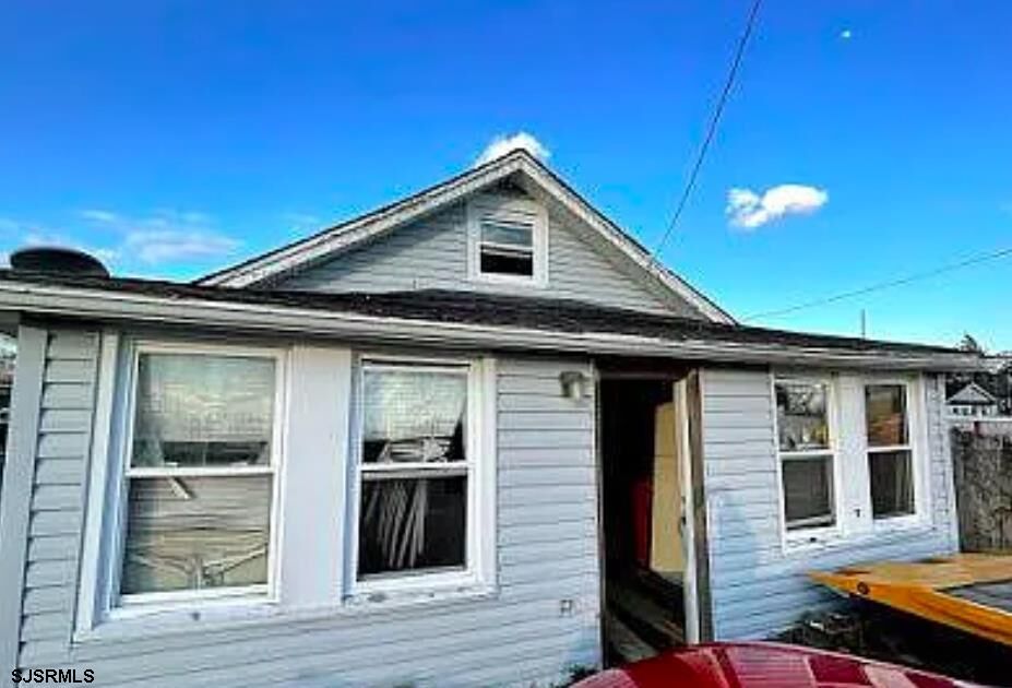 Property Photo:  216 Oakland Ave Ave  NJ 08232 