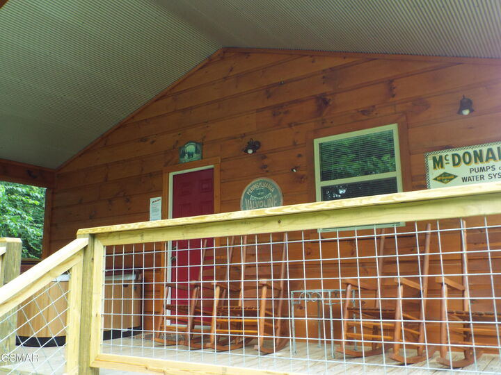 Property Photo: 6018 Larkmoor Road TN 37722