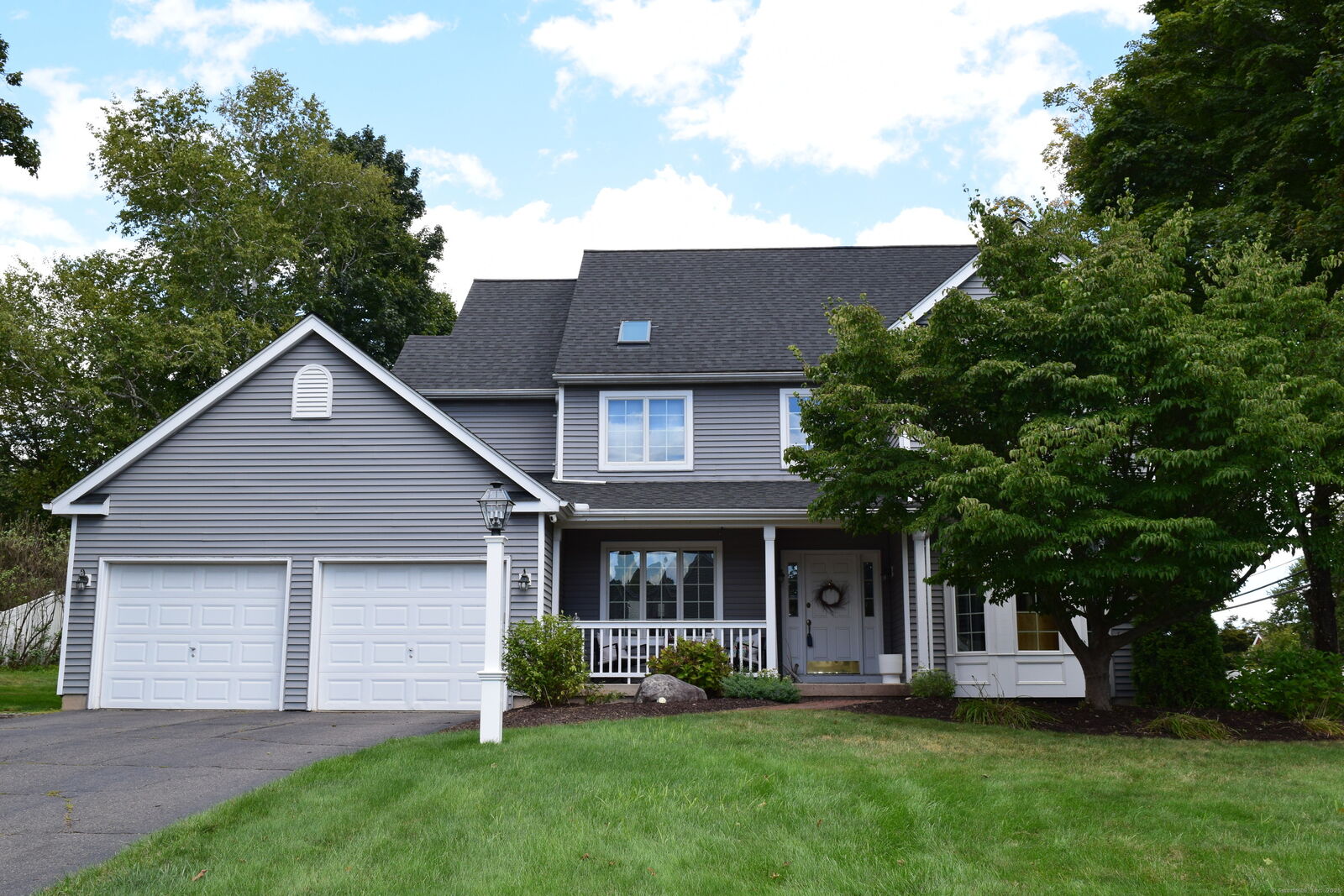 Property Photo: 4 Orchard Farms Lane CT 06001