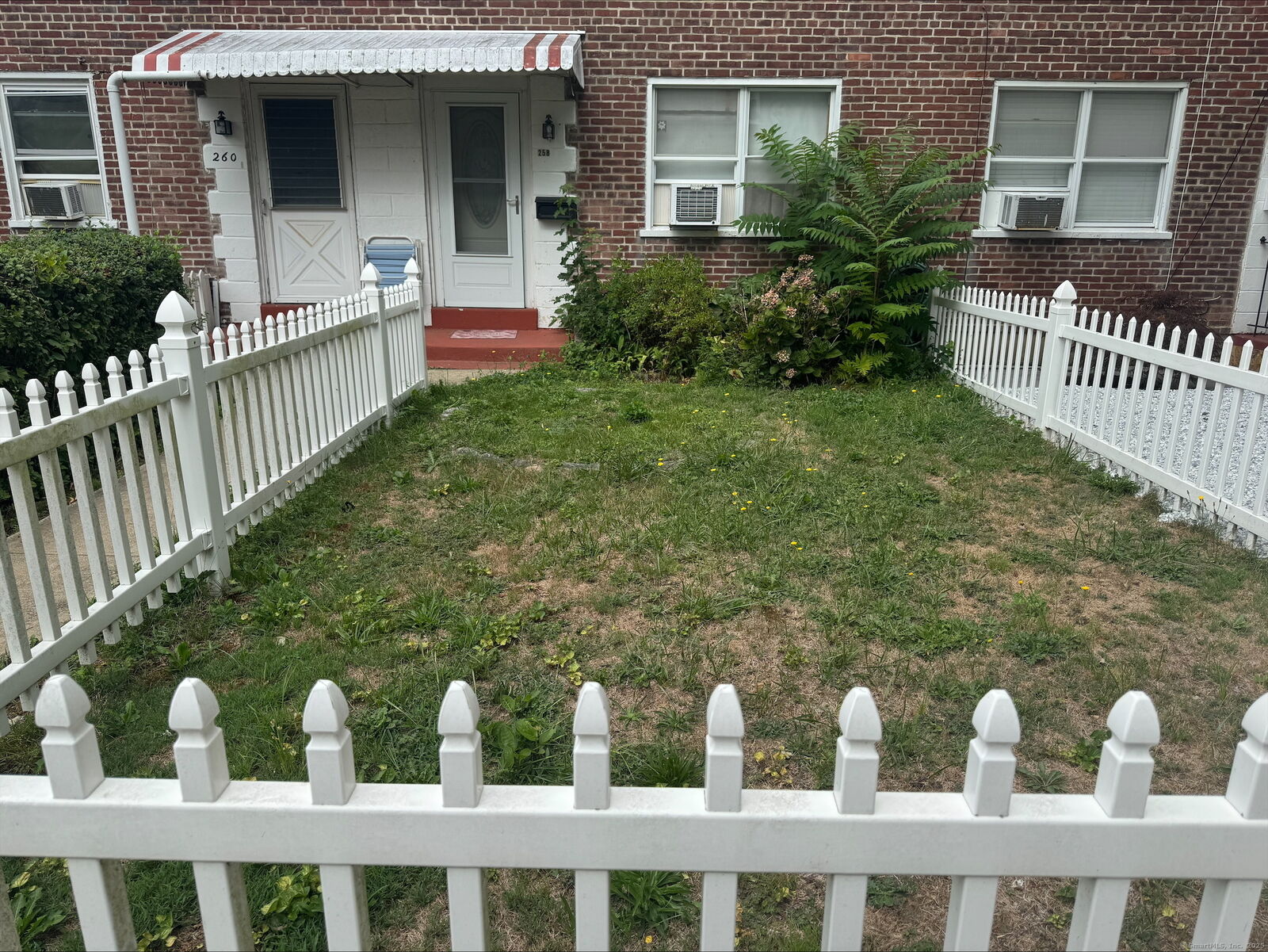 Property Photo: 55 Court D 258 CT 06610