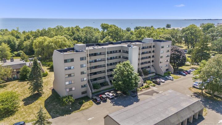 Property Photo: 85 Viscount Drive A41 CT 06460
