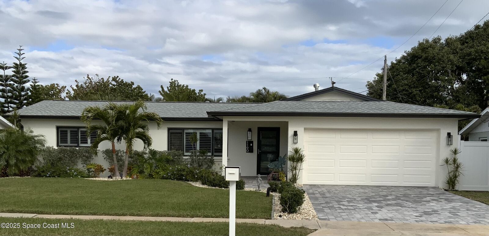 Property Photo:  1190 Yacht Club Boulevard  FL 32937 