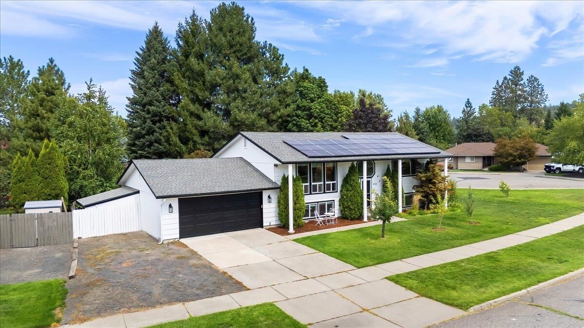 Property Photo: 5330 W Russett Dr WA 99208