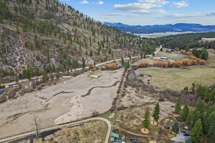 Property Photo: 3032 Wrights Valley Rd WA 99109