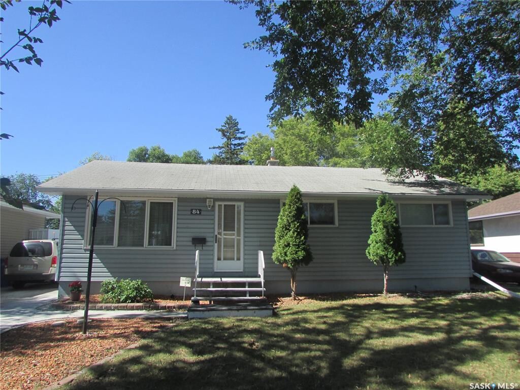 Property Photo:  84 Coldwell Road  SK S4R 4K5 