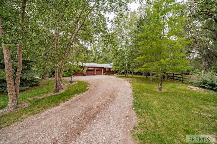 Property Photo: 465 N 4108 E ID 83442