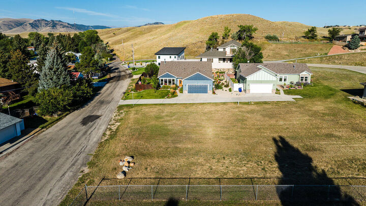 Property Photo: 190 Lott Street WY 82834
