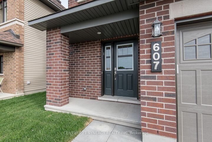 Photo de la propriété: 607 Trigoria Crescent ON K4A 1B1