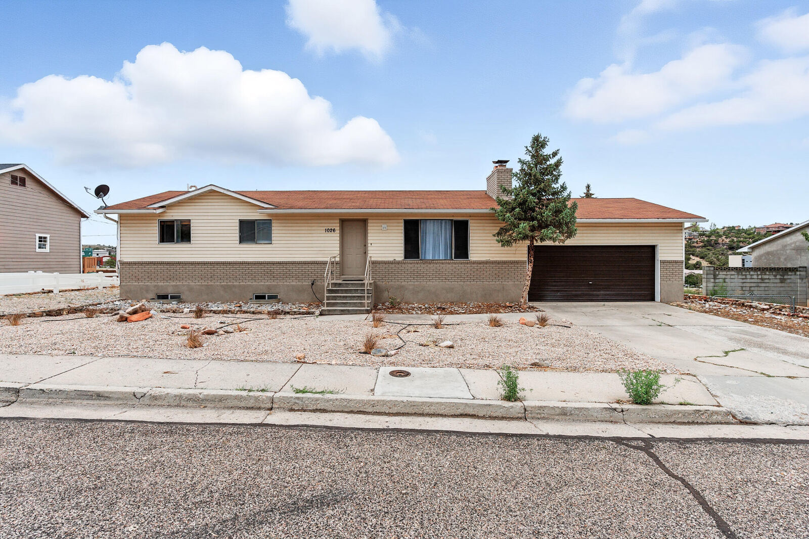 Property Photo: 1026 S Interstate Dr UT 84720