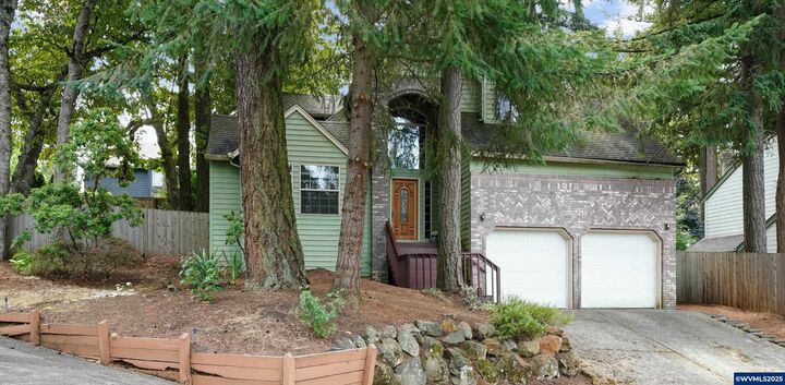Property Photo: 2236 Shiloh Ct SE OR 97306