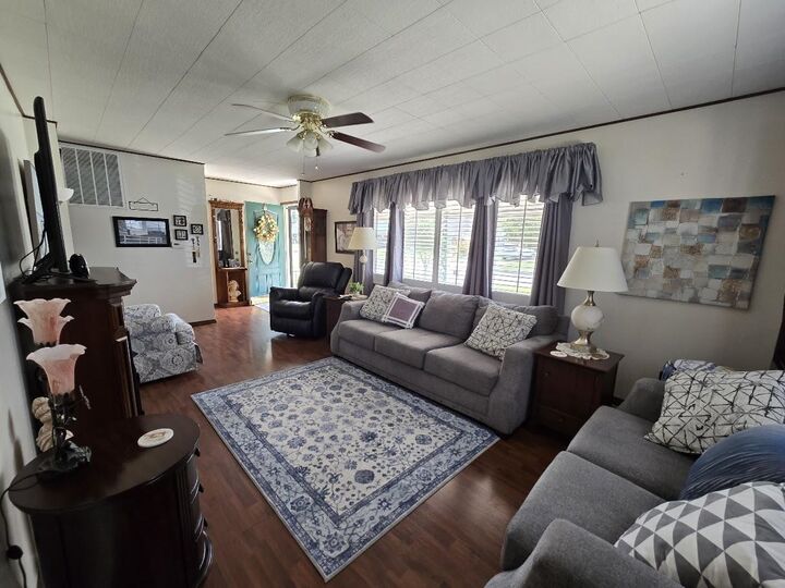 Property Photo: 1513 Karin St Ironton OH 45638-0000