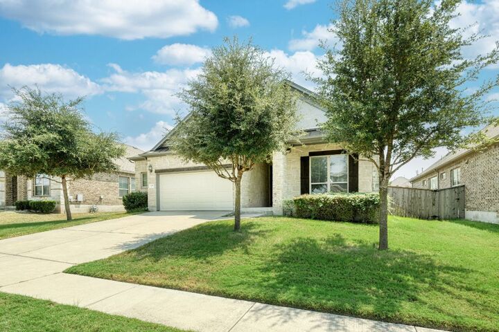 Property Photo: 204 Blue Spruce Way TX 78664