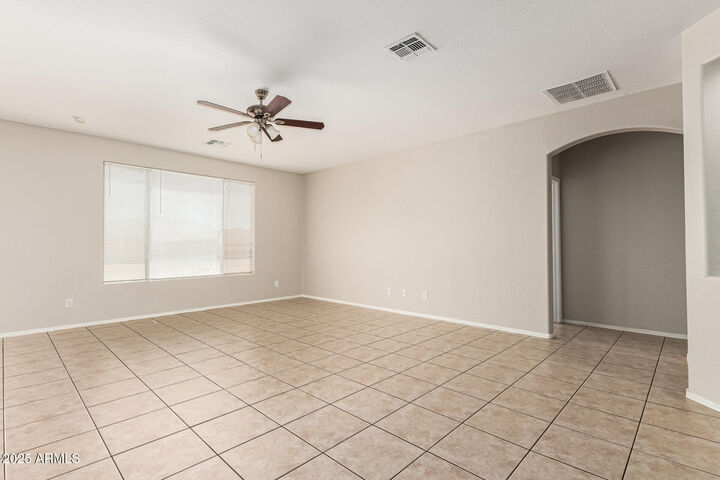 Property Photo:  2313 W Carter Road  AZ 85041 