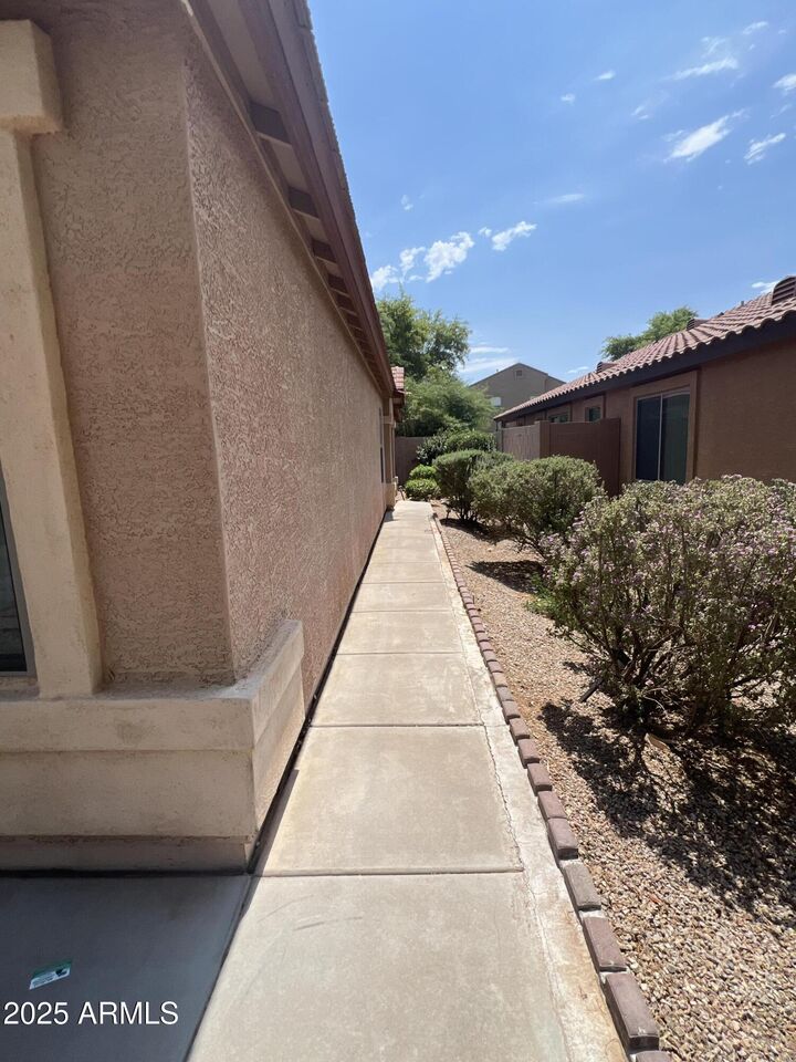 Property Photo:  3925 E Rose Quartz Lane  AZ 85143 