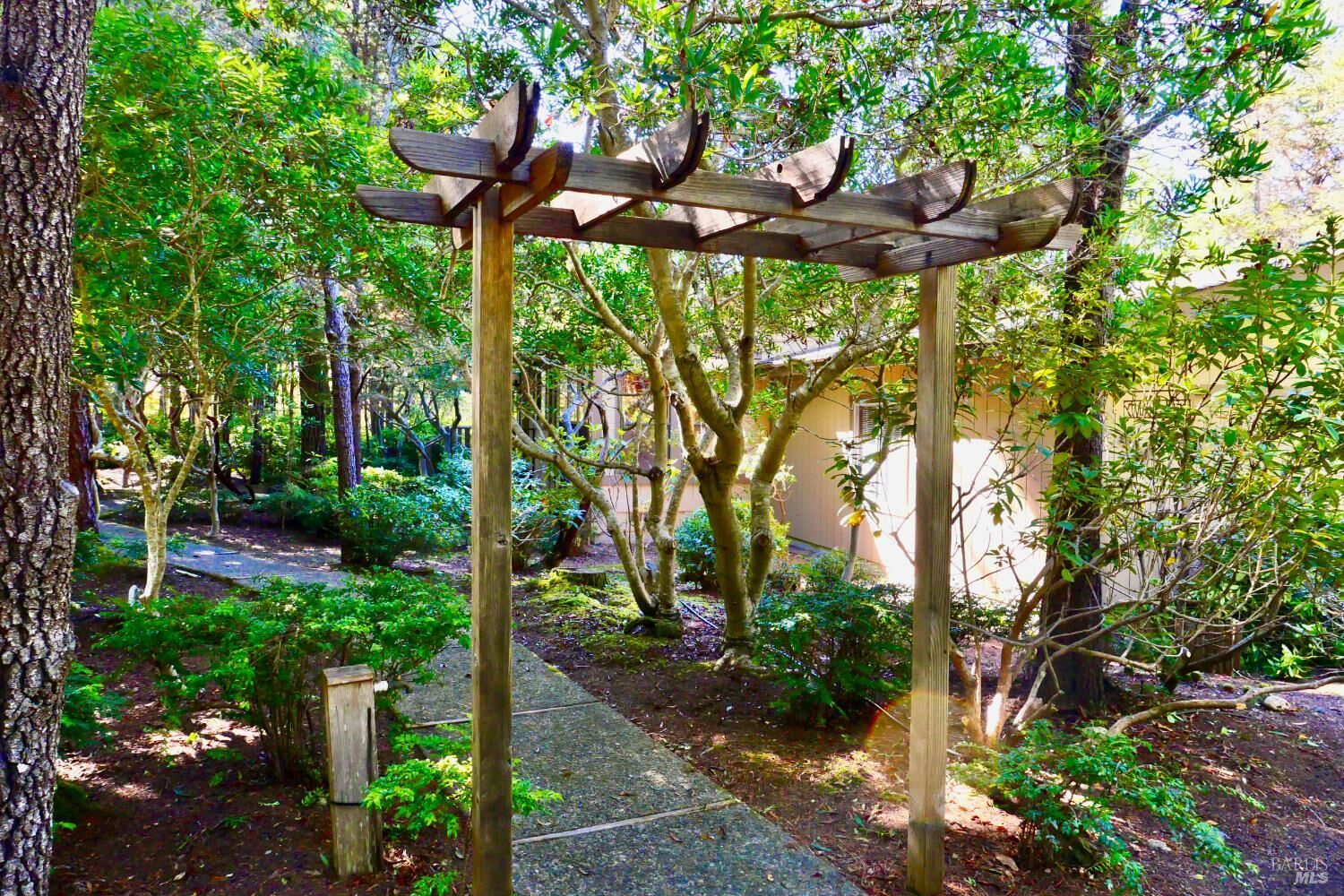 Property Photo:  43300 Little River Airport Road 60  CA 95456
