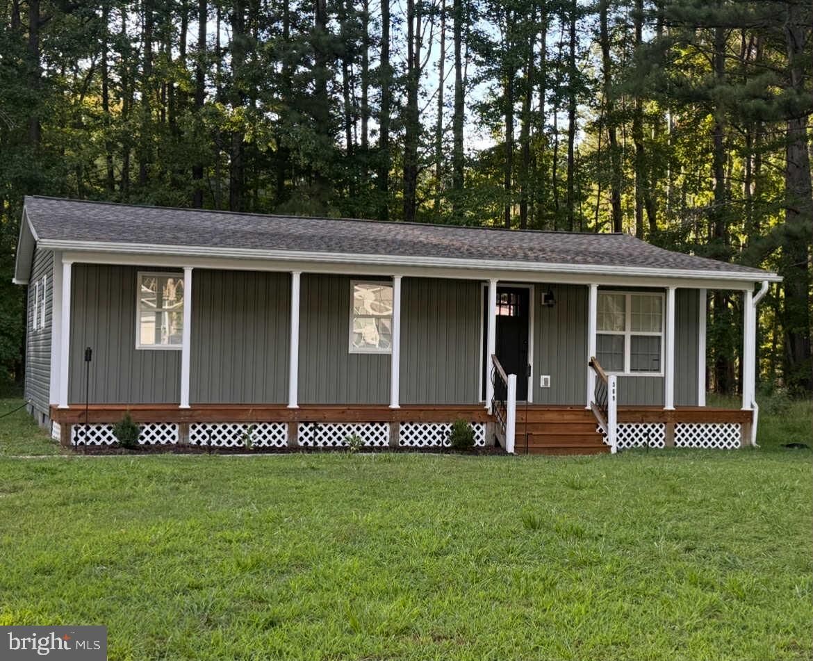 Property Photo: 369 Circle Lane VA 22443