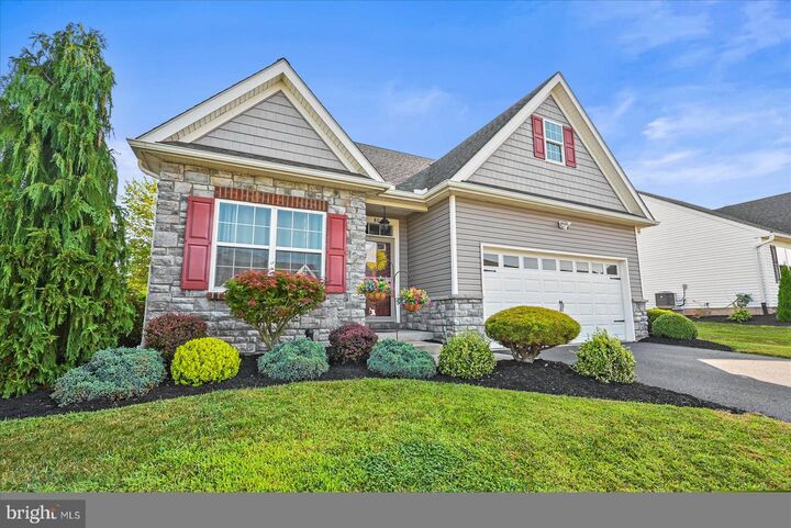 80 Evan Drive  York PA 17404 photo