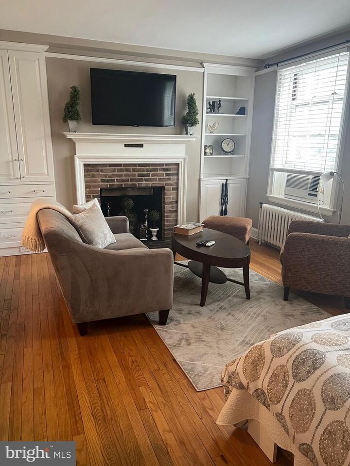 Property Photo: 9 Palmer Square W F NJ 08542