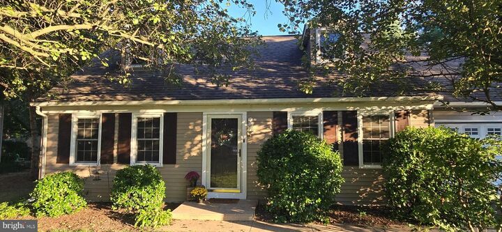 Property Photo: 3320 Poplar Lane PA 17554