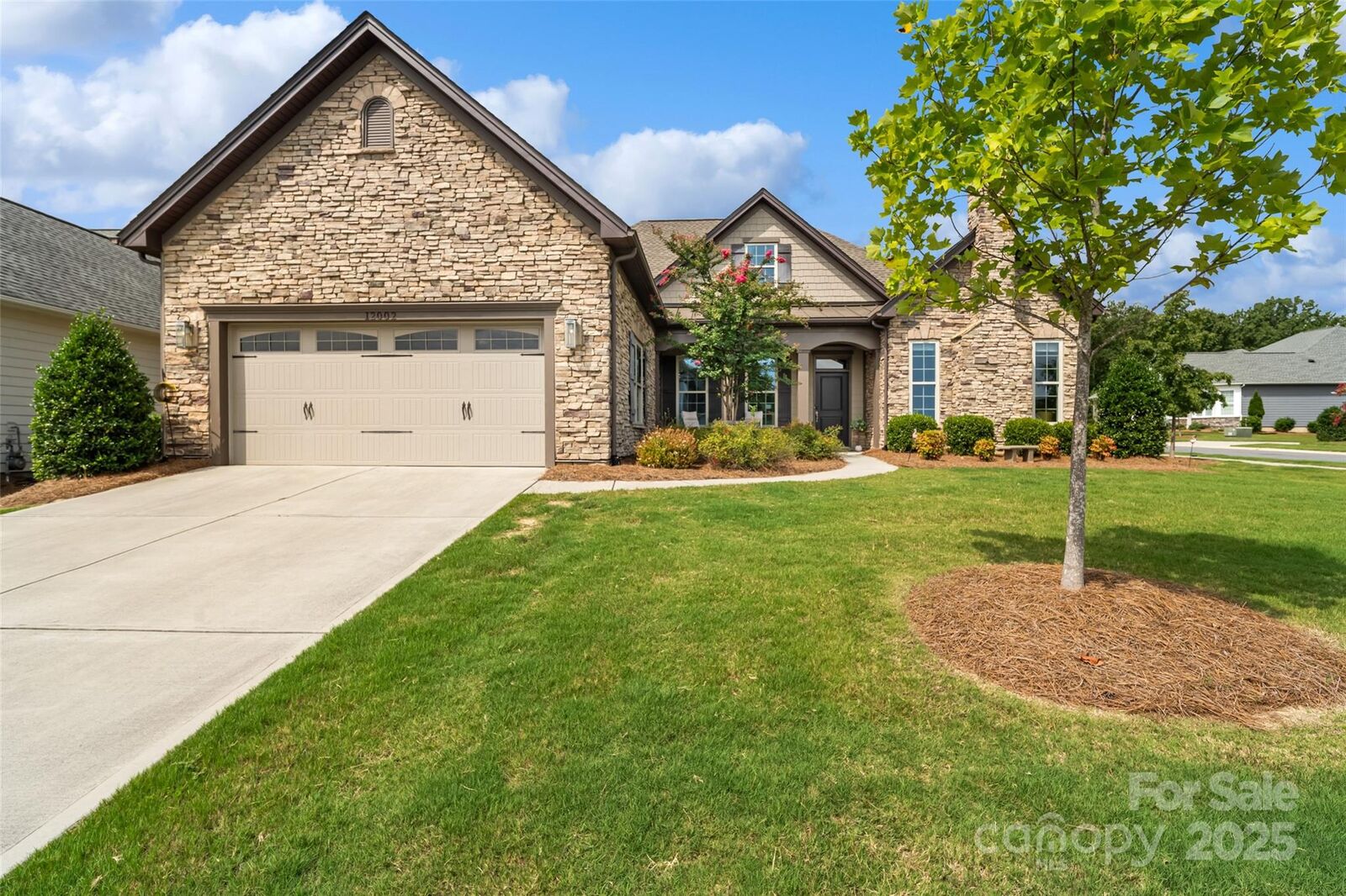 Property Photo: 12002 Cove Court NC 28278