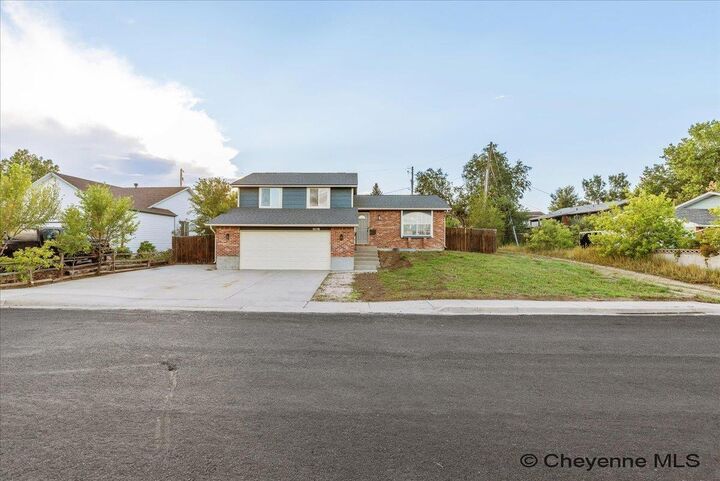 5016 Phoenix Dr  Cheyenne WY 82001 photo