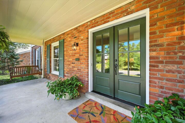 Property Photo: 5449 Bayberry Drive OH 45242