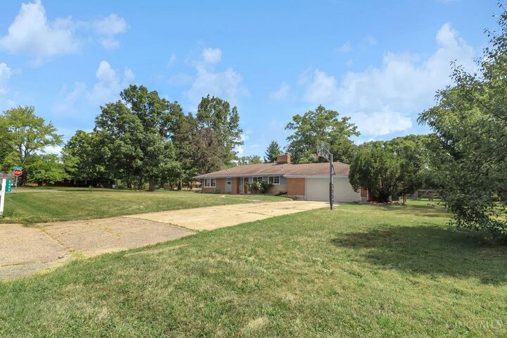 Property Photo: 8888 Archer Place OH 45458