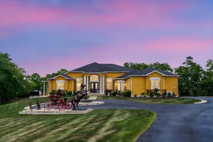 3583 Darby Knolls Boulevard  Hilliard OH 43026 photo