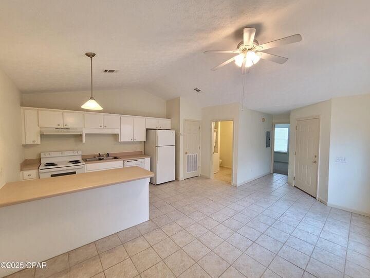 Property Photo:  5522 Pinetree Avenue  FL 32408 