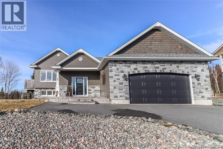 Property Photo:  22 Maplecrest Drive  NB E5K 0B9