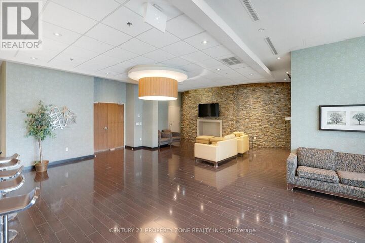 Property Photo: 215 Queen Street East 1804 ON L6W 0A9