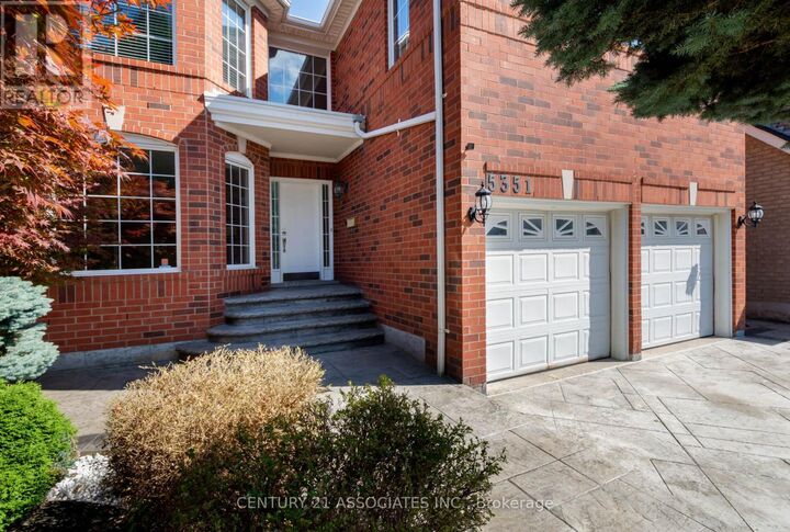 Property Photo:  5351 Quartermain Crescent  ON L5M 5V5 
