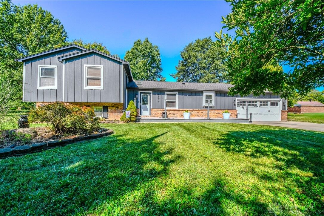 Property Photo:  1591 Valley Heights Road  OH 45385 