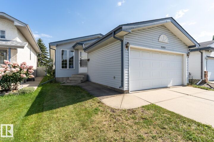 15019 128 Street NW  Edmonton AB T6V 1E9 photo