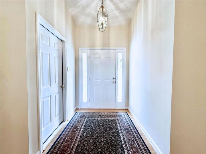 Property Photo:  535 Suwanee East Drive  GA 30043 