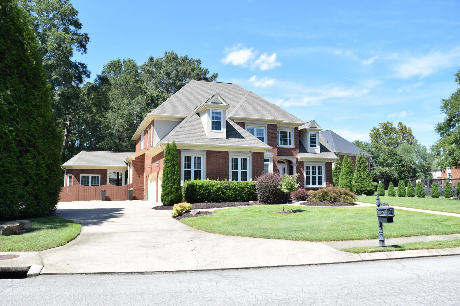 Property Photo: 6419 Camdendown Lane TN 37343
